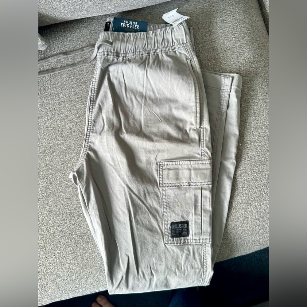 NWT Men’s Hollister Epic Flex Pants Small